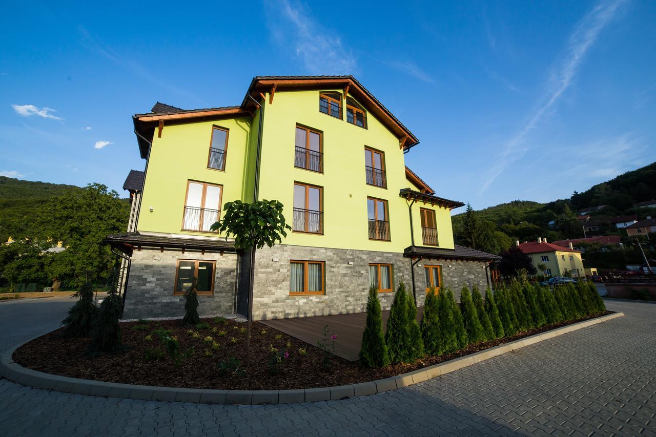 Hotel Daro Banská Štiavnica Eksteriør bilde
